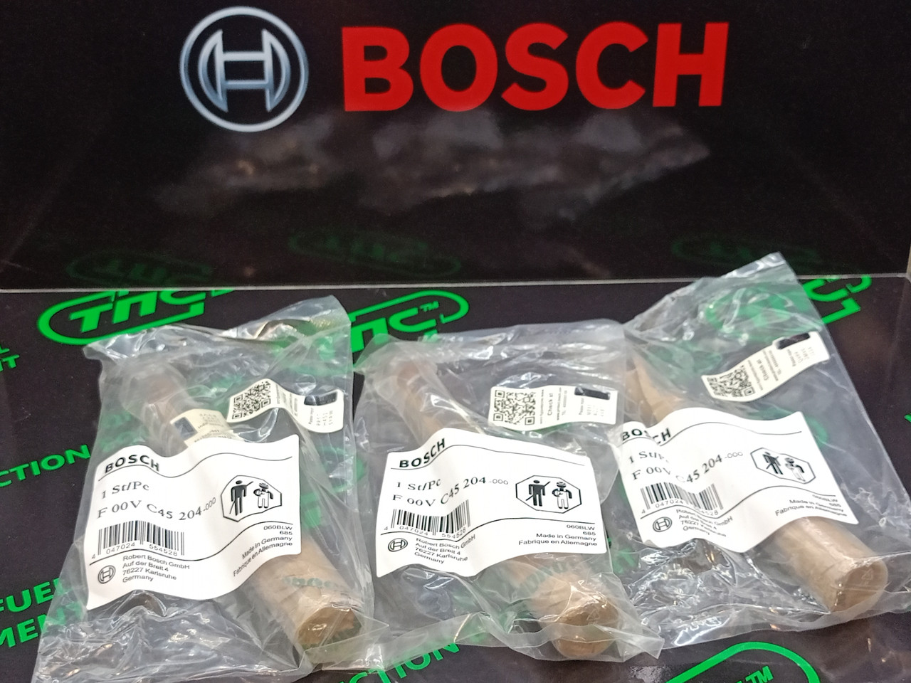 Клапан-мультиплікатор зі штоком F00VC45204 / F00VC01201 форсунки Bosch Iveco-Sofim